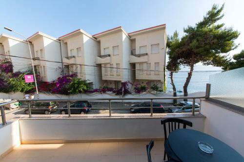 Summer Kiss Hotel