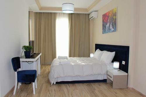 Sunrise Hotel