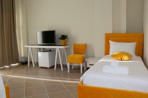 Sunrise Hotel