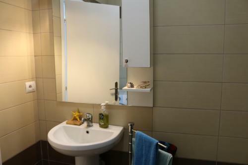 Bay View Apartment