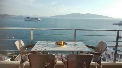 Bay View Apartment