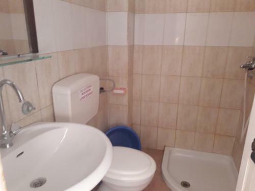 Bed & Breakfast Rooms And Apartments Analipsi