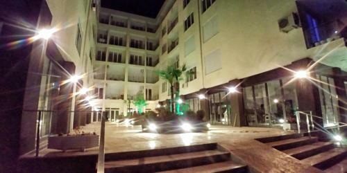 Mira Luxury Apartment