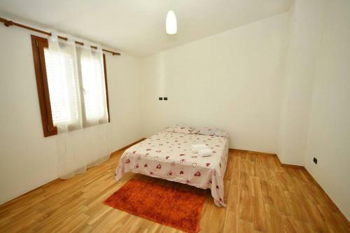 Guest House Shkoza
