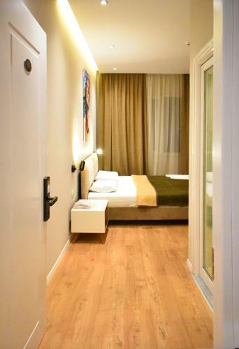 Star Hotel