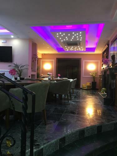 Hotel Lux De Paris