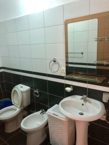 Apartamento Flo?s Spacious Home