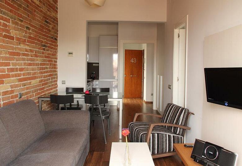 MH Apartments Center