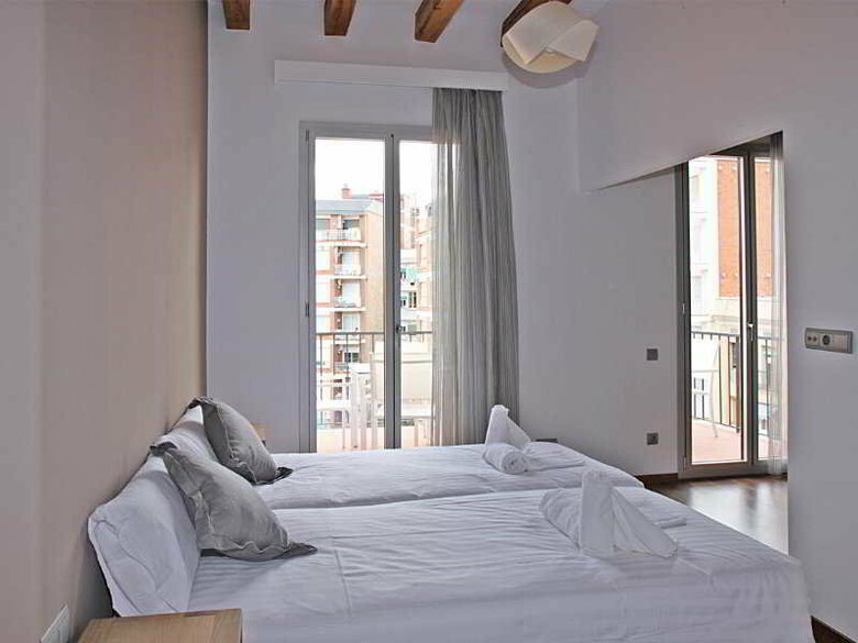 MH Apartments Center