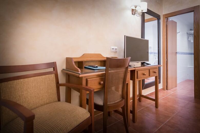 Hotel Abadia Camino de Santiago