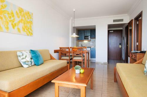 Hotel Inturotel Sa Marina/ Es Sivinar