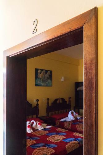 Hostal White Horse Guest House