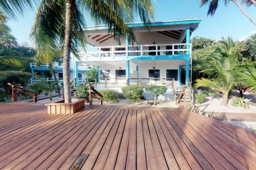 Condo #24 @ Beachside Villas