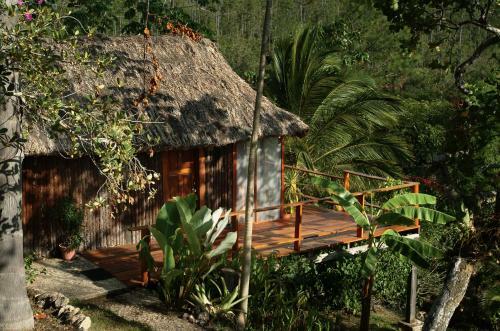 Blancaneaux Lodge