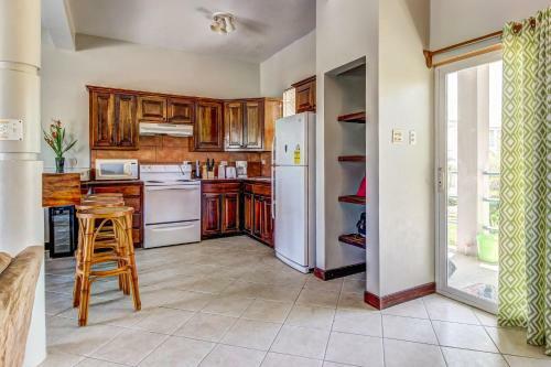 Suite A201 Mara Laguna