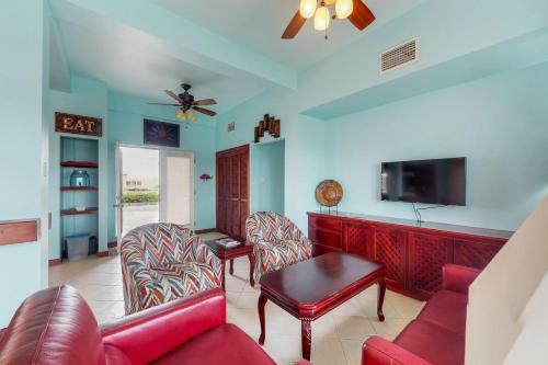 Mara Laguna C Suites