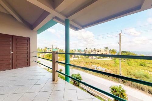 Suite A302 Mara Laguna