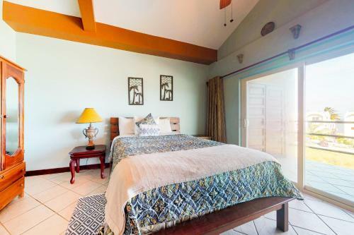 Suite A302 Mara Laguna