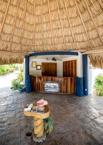 Hotel Brahma Blue