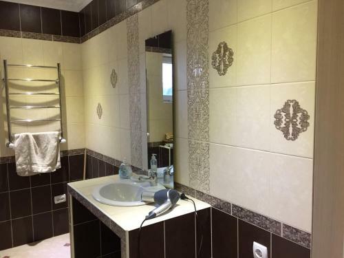 Hostal Guest House On Tomashovskaya 370