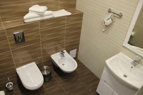 Hostal Lebediny Guest House