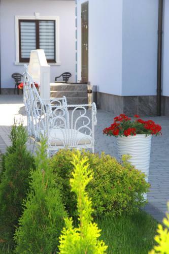 Hostal Lebediny Guest House