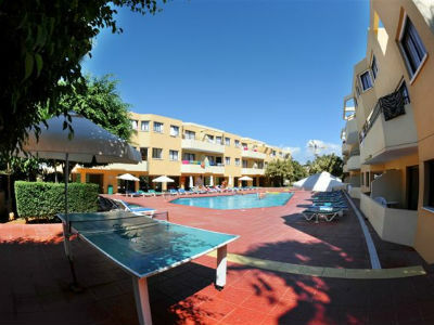 Nicholas Hotel Apartments