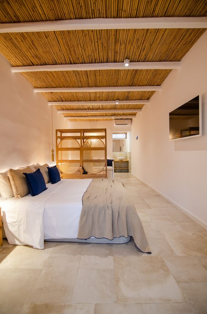 Hotel Dionysos Sea Side Resort