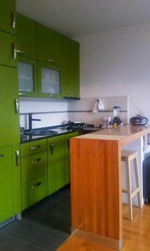 City Center Apartment With Parking