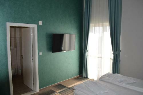 Hotel River