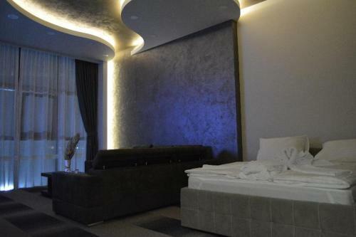 Hotel River