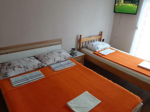 Bed & Breakfast Restoran I Sobe "tocak"