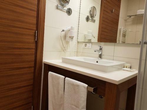 Apartments B229 & B230
