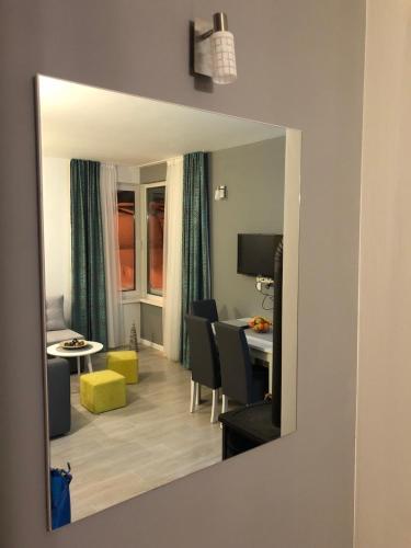 Nest Apartment