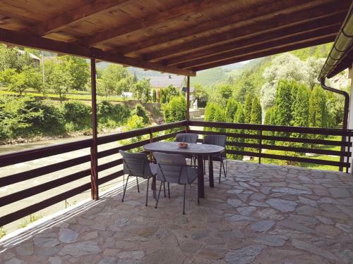Holiday Home River House