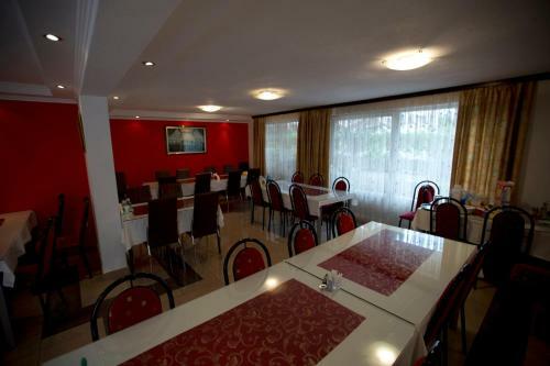 Hostal Guesthouse Mts