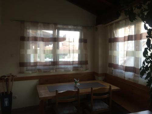 Hostal Pansion Luka