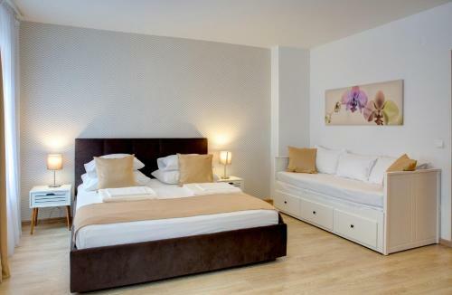 City Center Apartments