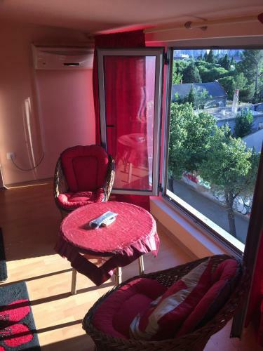 Mell Apartments