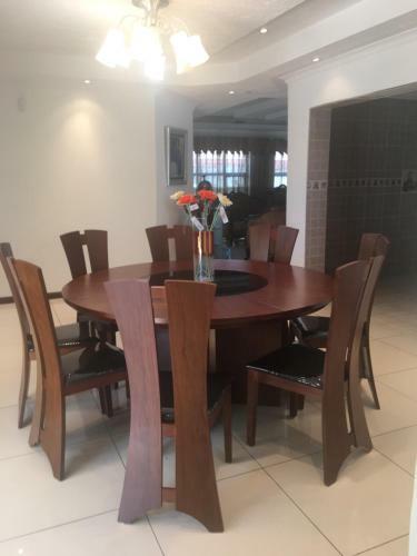 Bed & Breakfast Serenity Lodging @ Phakalane Gaborone