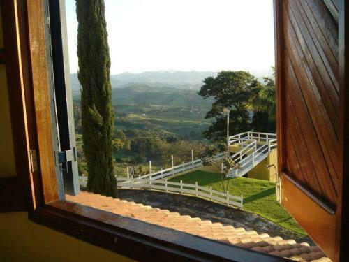 Ch�cara Alpes Da Barreira-socorro
