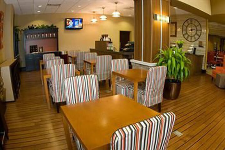 Hotel Embassy Suites Columbus - Airport