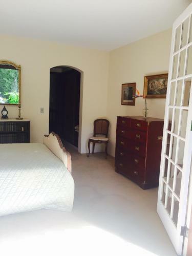 Hostal Casa Catherine Guest House