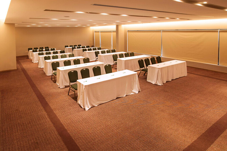Bourbon Conmebol Convention Hotel