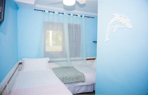 Hostal Chal�s Blue House