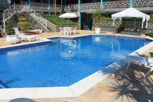 Hostal Chal�s Blue House