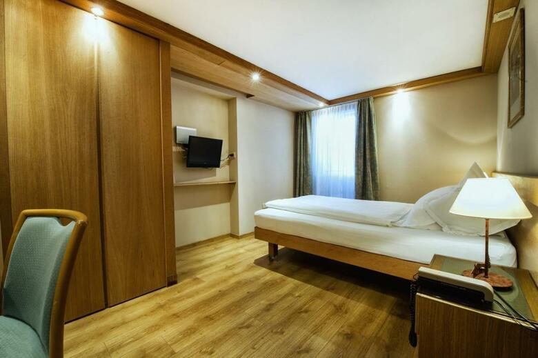 Sporthotel Sertorelli(.)