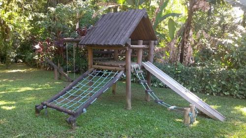 Chal� Alto Da Serrinha