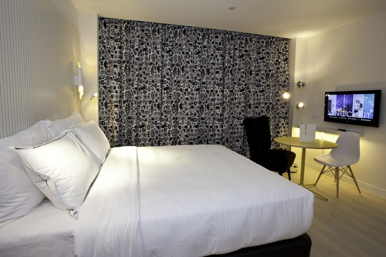 Hotel Vincci Bit