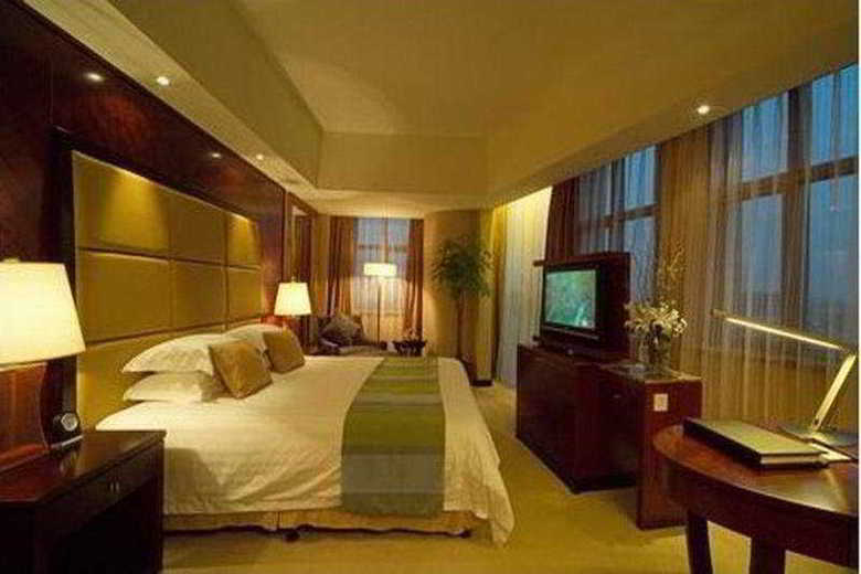Hotel Songjiang New Century